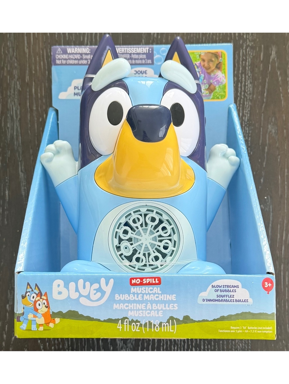 Bluey No-Spill Musical Bubble Machine 4 oz Bubble Solution Kids Toy